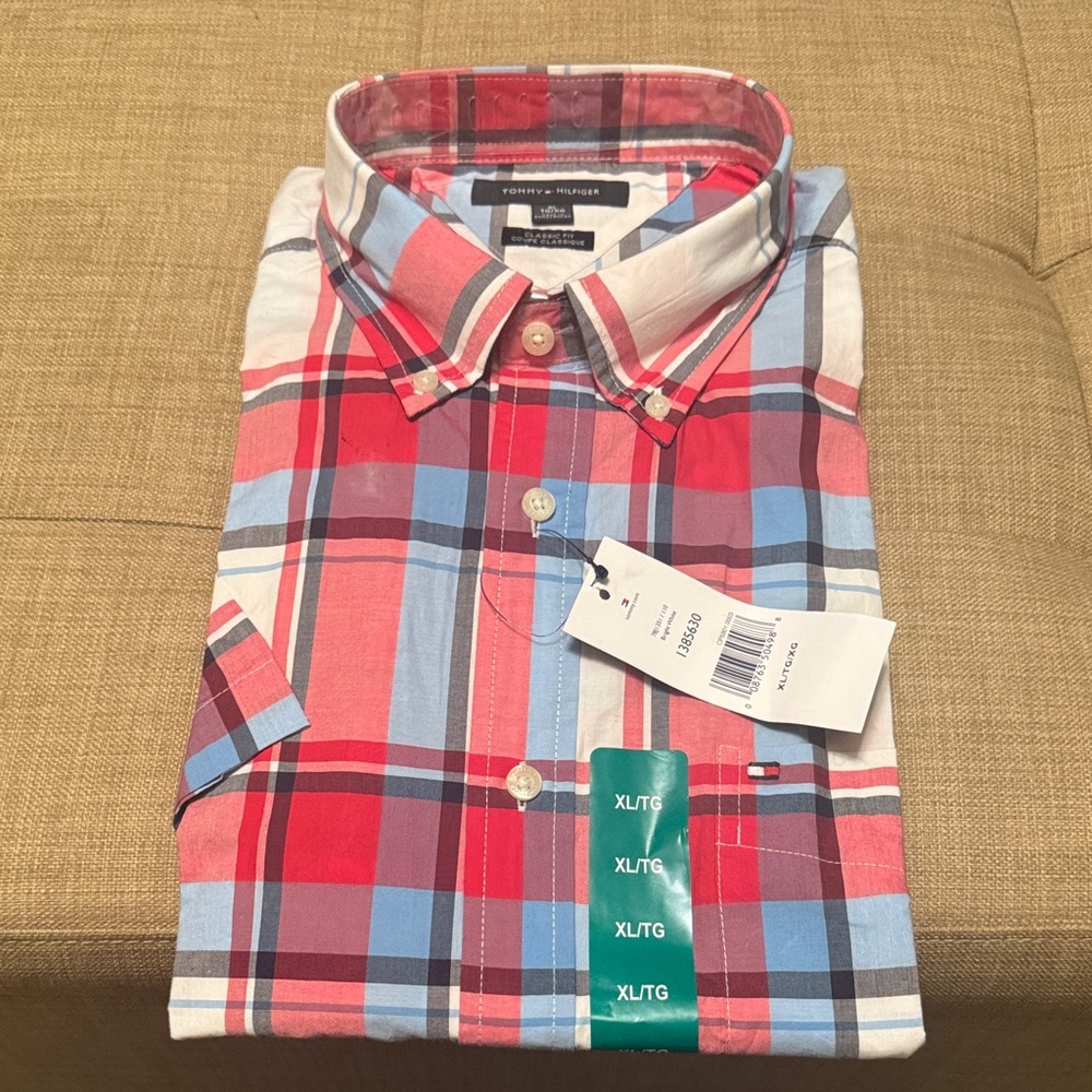 Tommy Hilfiger Men's Casual Short Sleeve Red and Blue Plaid ShirtNew with Tags